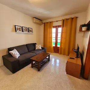 https://casa-pancho-playa-honda-lanzarote.in-canary-islands.com