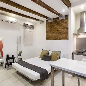 https://studio-apartment-carrer-del-torrent-de-lolla.catalonia-hotels.com